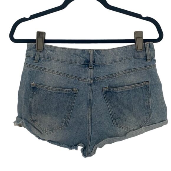 Divided SZ 8 light-wash, distressed jean shorts - Picture 2 of 3